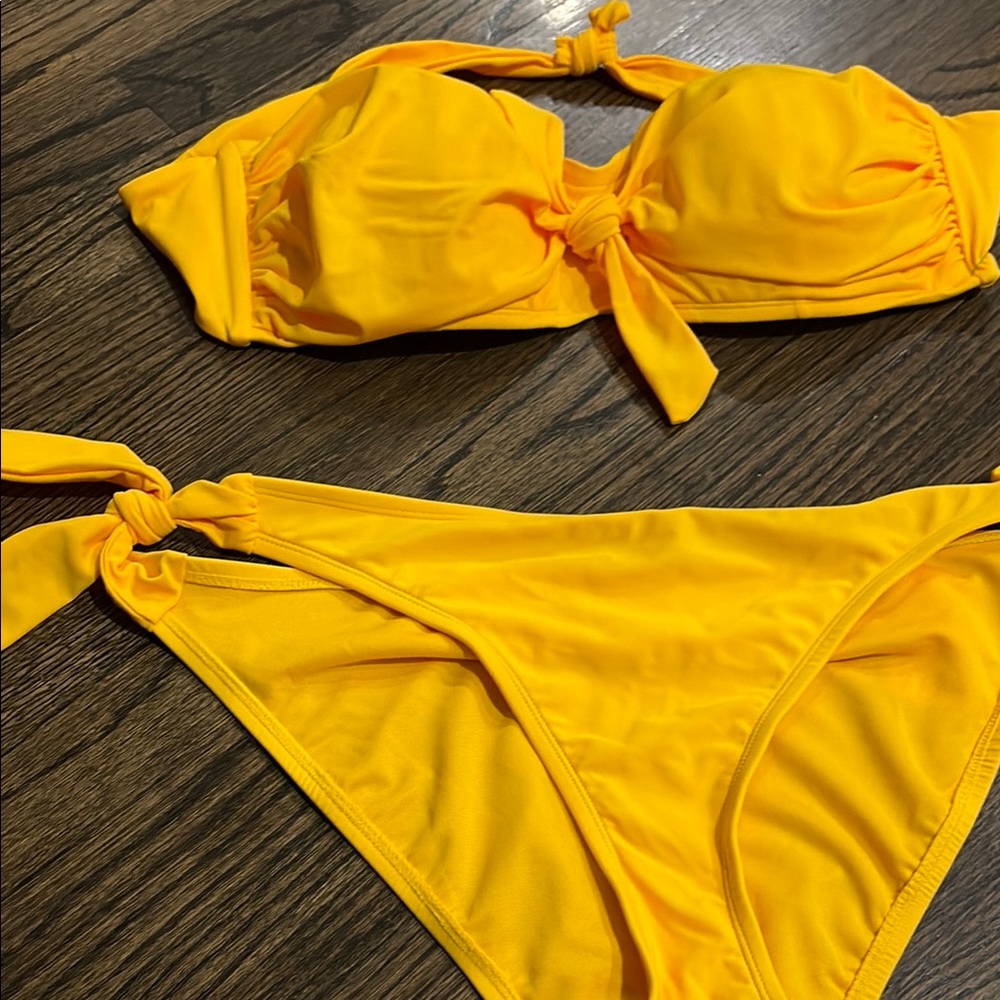 Bleu Rod Beattie Vibrant Yellow Bikini Set size large